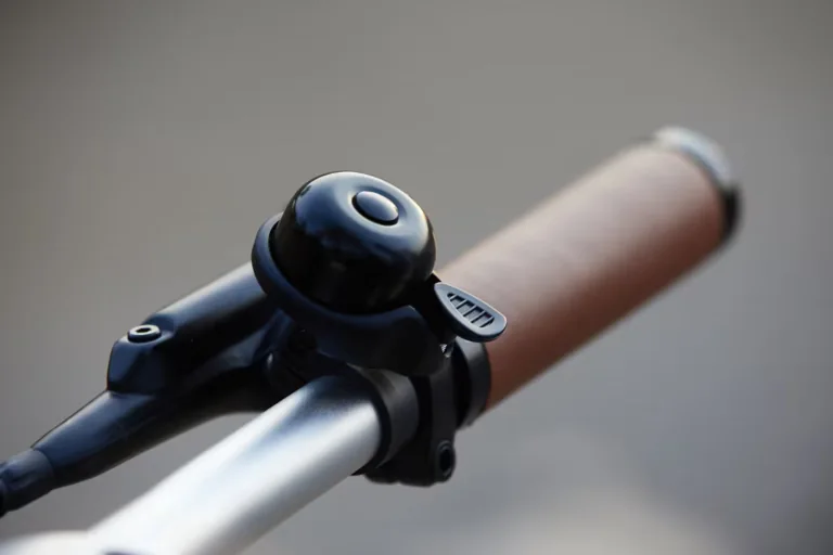 ADO Air Carbon Electric Bike 15 _ZG_003631-ezgif.com-jpg-to-avif-converter