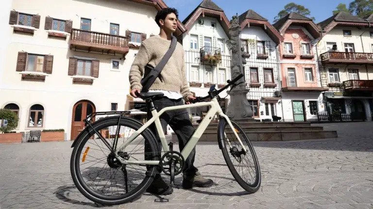 ADO Air 30 Ultra Electric Bike 13 ADO Air 30 Ultra gallery image 1